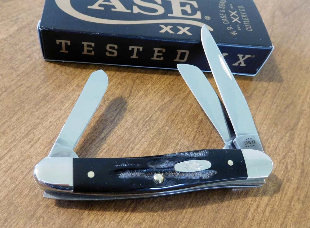 CASE BUFFALO HORN KNIVES